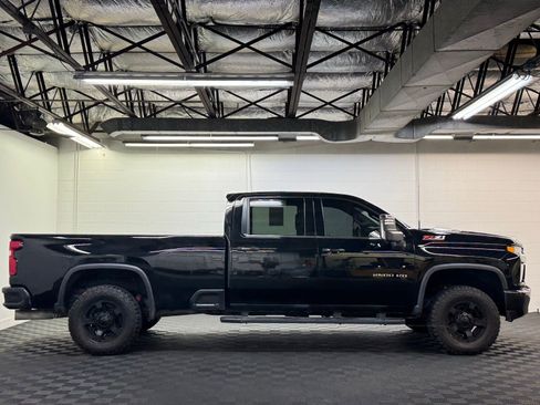 Used 2020 Chevrolet Silverado 2500 LTZ w/ LTZ Convenience Package image 4