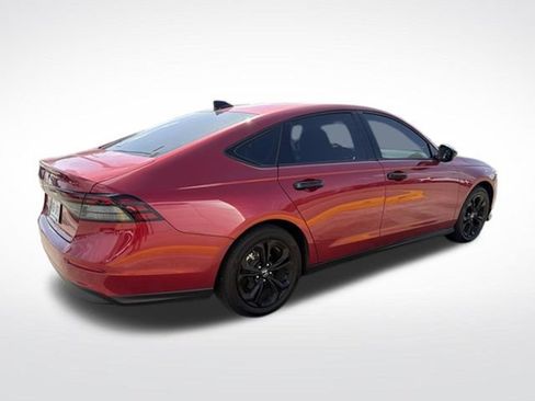 Used 2025 Honda Accord SE image 7