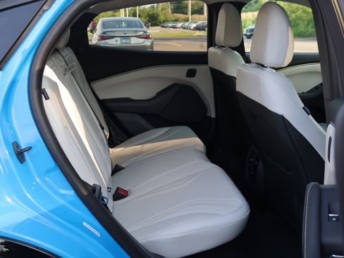 Used 2023 Ford Mustang Mach-E Premium AWD/4WD image 19