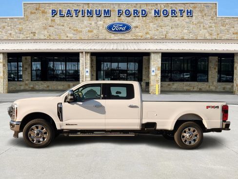 New 2026 Ford F350 Lariat w/ Lariat Premium Package image 3