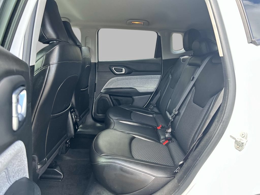Used 2022 Jeep Compass Latitude w/ Convenience Group AWD/4WD image 15
