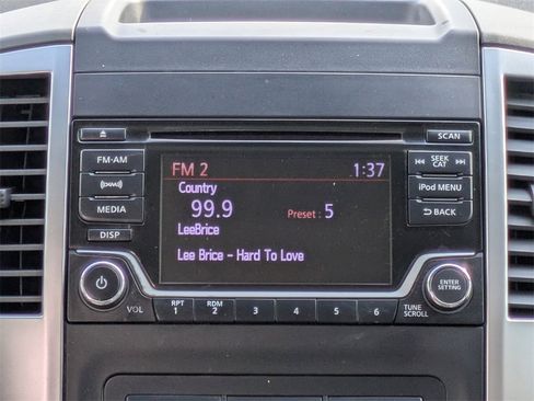 Used 2018 Nissan Frontier SV image 17