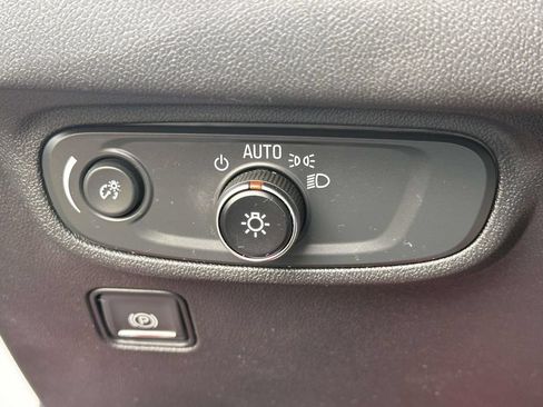 Used 2023 GMC Terrain SLE w/ Driver Convenience Package AWD/4WD image 16