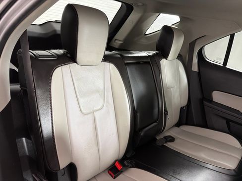 Used 2017 Chevrolet Equinox Premier w/ Enhanced Convenience Package FWD image 21