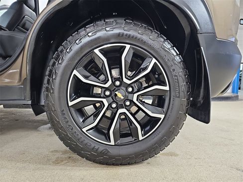 Certified 2021 Chevrolet TrailBlazer ACTIV w/ Technology Package image 39