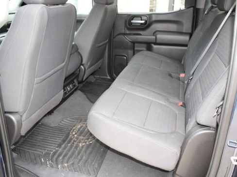 Used 2022 Chevrolet Silverado 1500 LT image 5