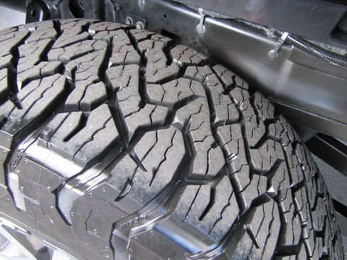 Used 2021 RAM 2500 Limited image 31