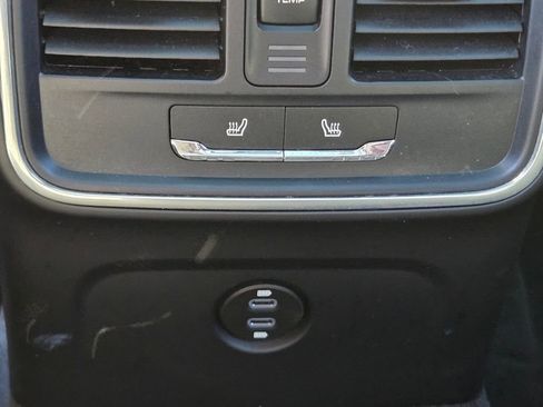 Used 2024 Porsche Macan w/ Premium Plus Package image 21