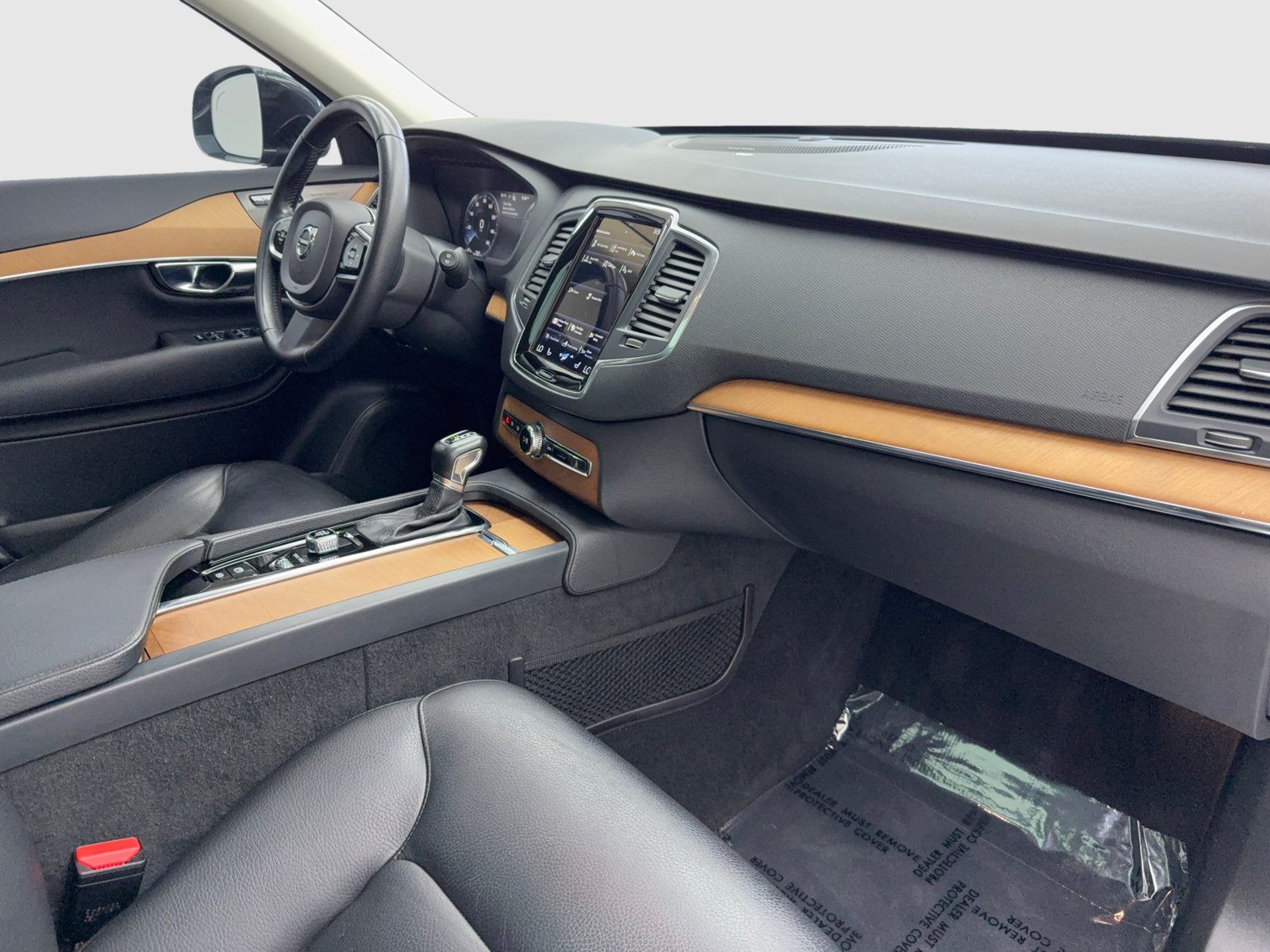 Used 2021 Volvo XC90 T6 Momentum w/ Protection Package Premier AWD/4WD image 45