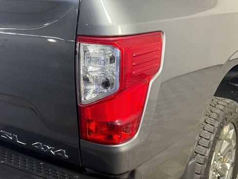 Used 2019 Nissan Titan SL w/ Chrome Package AWD/4WD image 34