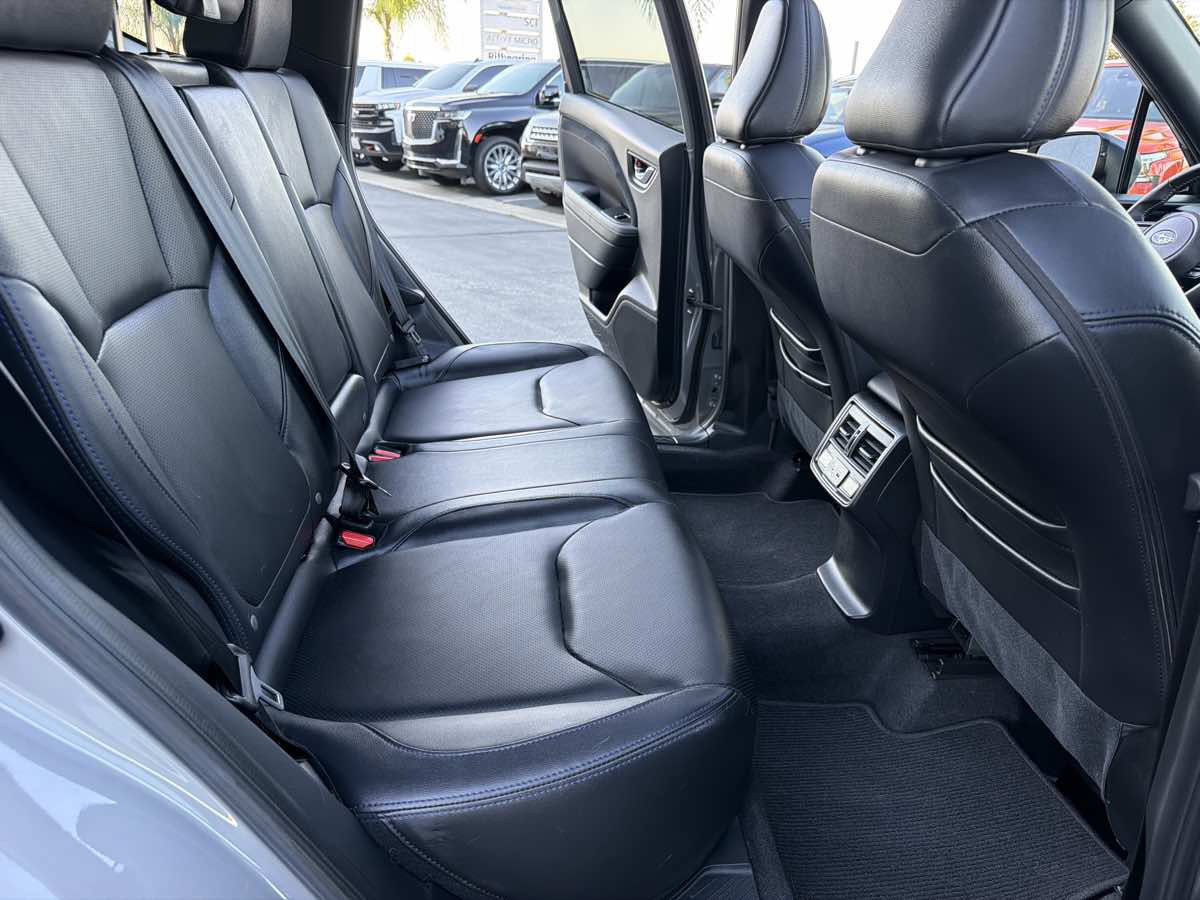 Used 2025 Subaru Forester Limited AWD/4WD image 27