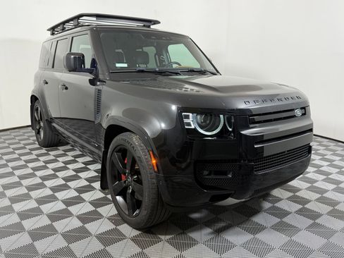 Used 2022 Land Rover Defender 110 X AWD/4WD image 7