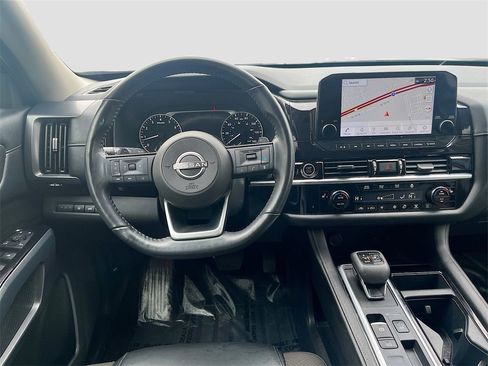 Used 2022 Nissan Pathfinder SL image 22