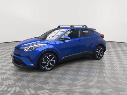 Used 2019 Toyota C-HR XLE FWD image 28