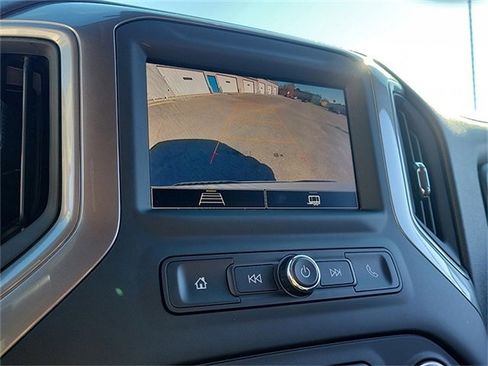 Certified 2022 Chevrolet Silverado 1500 Custom image 17