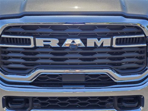 New 2026 RAM 2500 Tradesman AWD/4WD image 3