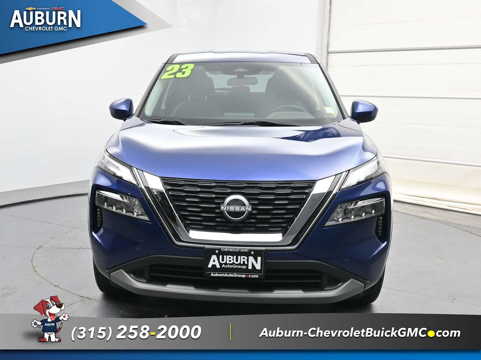 Used 2023 Nissan Rogue SV AWD/4WD image 3