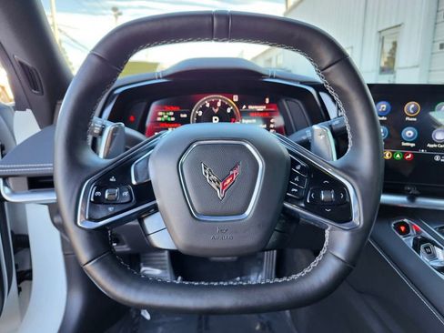 Used 2023 Chevrolet Corvette Stingray Preferred Cpe w/ Z51 Performance Package RWD image 22