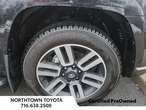 Used 2023 Toyota 4Runner Limited image 2