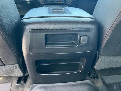 Used 2018 Chevrolet Silverado 1500 High Country AWD/4WD image 22