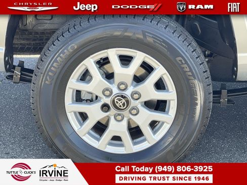 Used 2025 Toyota Tacoma SR image 11