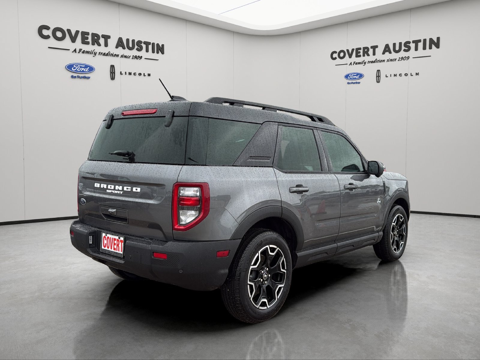 Certified 2025 Ford Bronco Sport Outer Banks w/ Outer Banks Tech Package+ AWD/4WD image 5