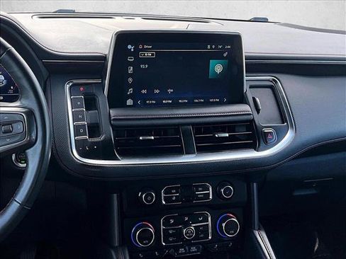 Used 2023 Chevrolet Suburban RST w/ Luxury Package RWD image 8