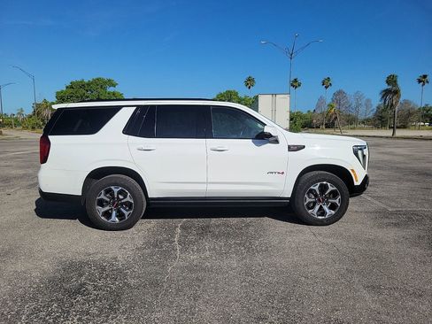 Used 2025 GMC Yukon AT4 Ultimate image 5