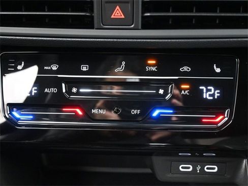 New 2025 Volkswagen Jetta Sport image 31