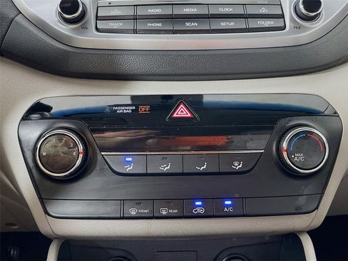 Used 2017 Hyundai Tucson SE w/ SE Popular Package 02 AWD/4WD image 19