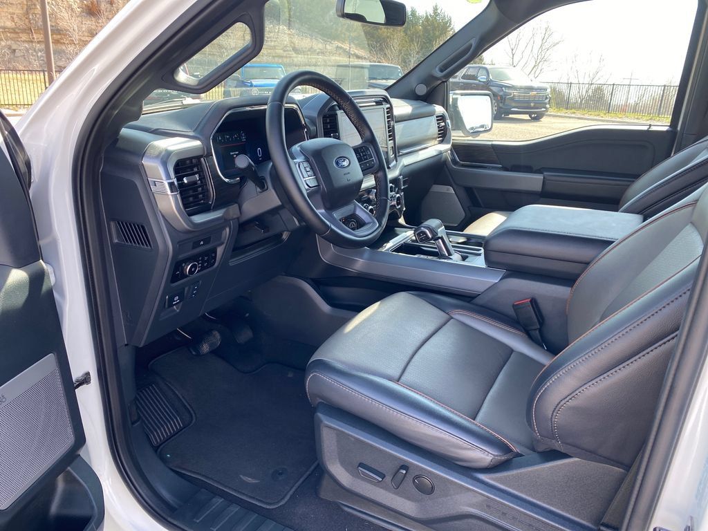 Used 2025 Ford F150 Lariat w/ Equipment Group 501A Mid AWD/4WD image 10