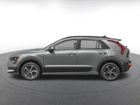 Used 2026 Kia Niro LX FWD image 3