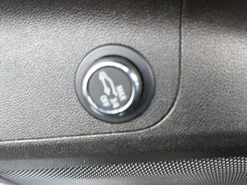 Used 2023 GMC Acadia AT4 w/ Technology Package image 26