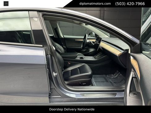 Used 2023 Tesla Model 3 Long Range image 19