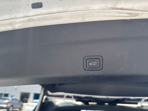 Used 2023 Chevrolet Suburban RST AWD/4WD image 17