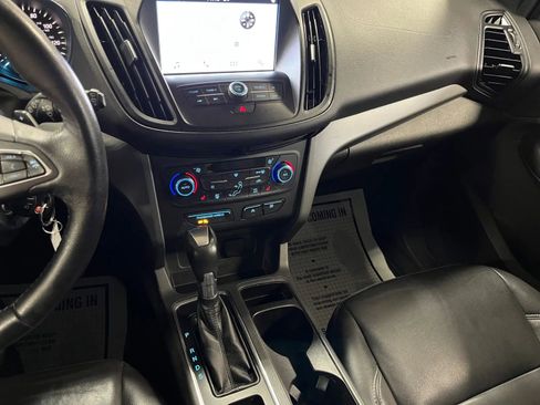 Used 2017 Ford Escape SE w/ SE Leather Comfort Package image 21