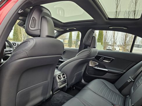 Used 2025 Mercedes-Benz C 300 4MATIC Sedan image 18