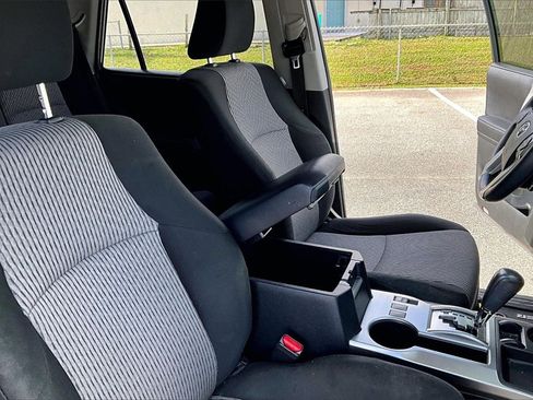 Used 2016 Toyota 4Runner 2WD image 18