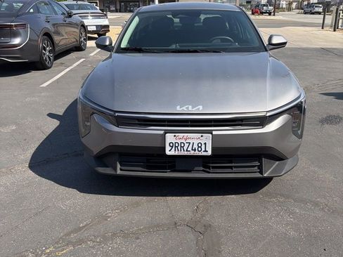 Used 2025 Kia K4 LXS image 3