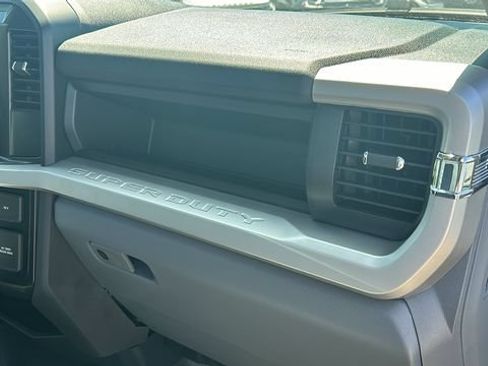 New 2026 Ford F550 4x4 Regular Cab Super Duty image 19