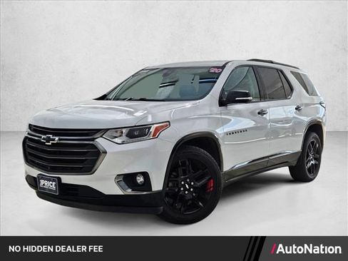 Used 2020 Chevrolet Traverse Premier w/ Redline Edition FWD image 1