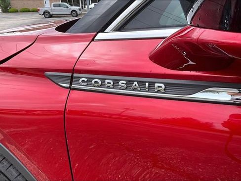 Used 2025 Lincoln Corsair Reserve AWD/4WD image 23