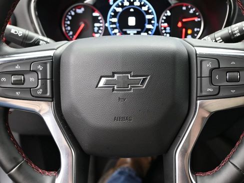 Used 2025 Chevrolet Blazer RS FWD image 14