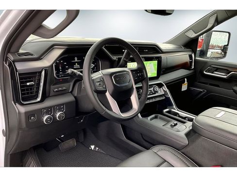 New 2025 GMC Sierra 3500 Denali w/ Denali Reserve Package image 7