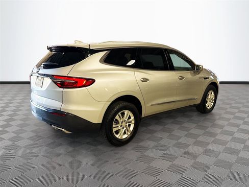 Used 2020 Buick Enclave Essence image 7