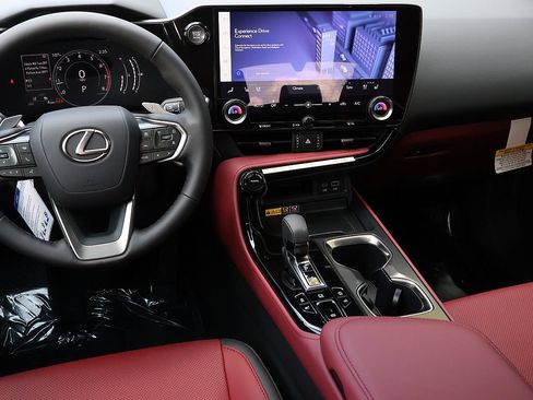 New 2026 Lexus NX 350 AWD w/ Premium Package image 17