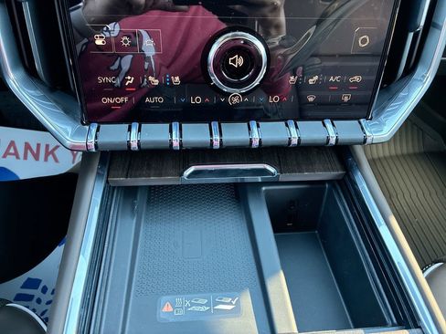 New 2026 GMC Acadia Denali Ultimate w/ LPO, Floor Liner Package image 53