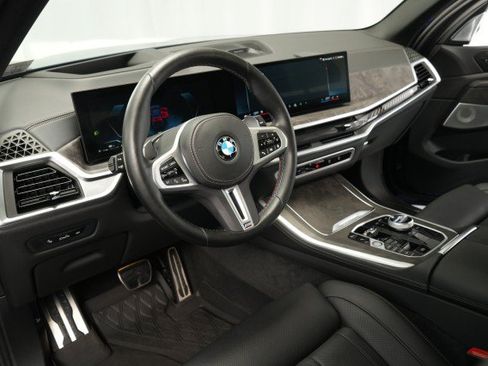 Used 2024 BMW X5 M60i AWD/4WD image 33