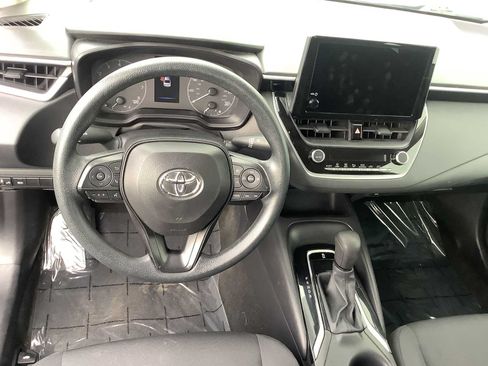 Used 2024 Toyota Corolla LE FWD image 10