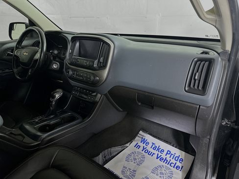 Used 2022 Chevrolet Colorado Z71 AWD/4WD image 27